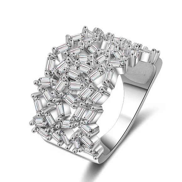 Sterling silver princess cut ring - Picture 4 of 6